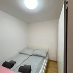 Cozy In Neusser Street Apartmán *