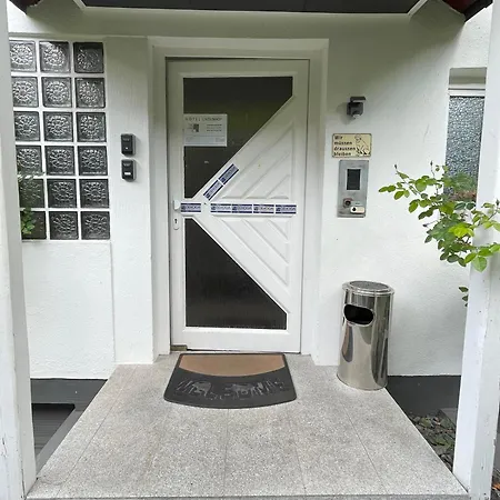 Cozy In Neusser Street * Kolonia