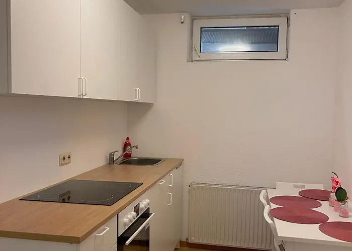 Cozy In Neusser Street