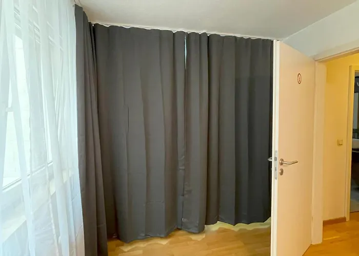 Cozy In Neusser Street * Keulen